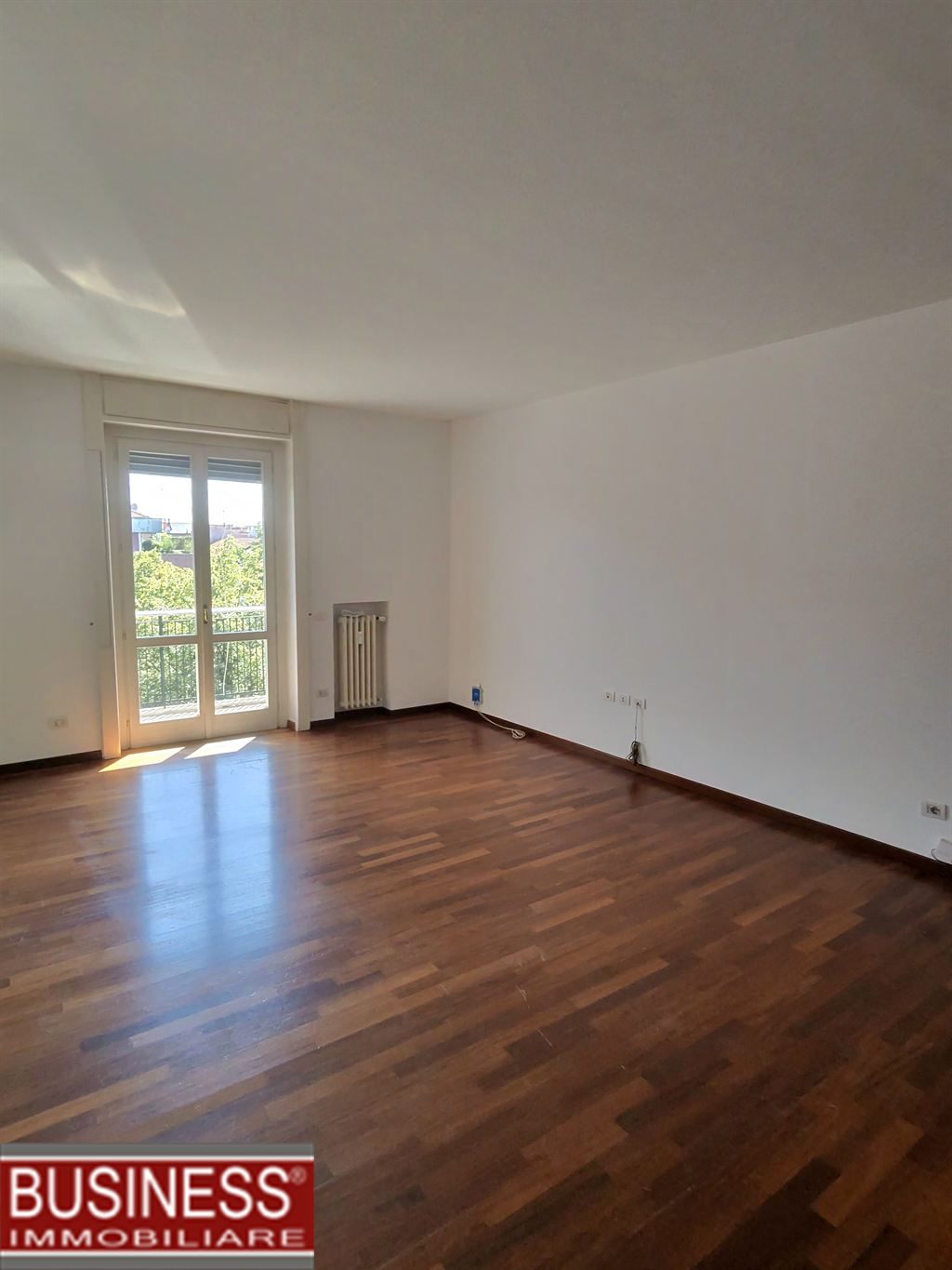 MILANO - MONTENERO - VIALE LAZIO  - TRE LOCALI DI 105 MQ AL SESTO PIANO