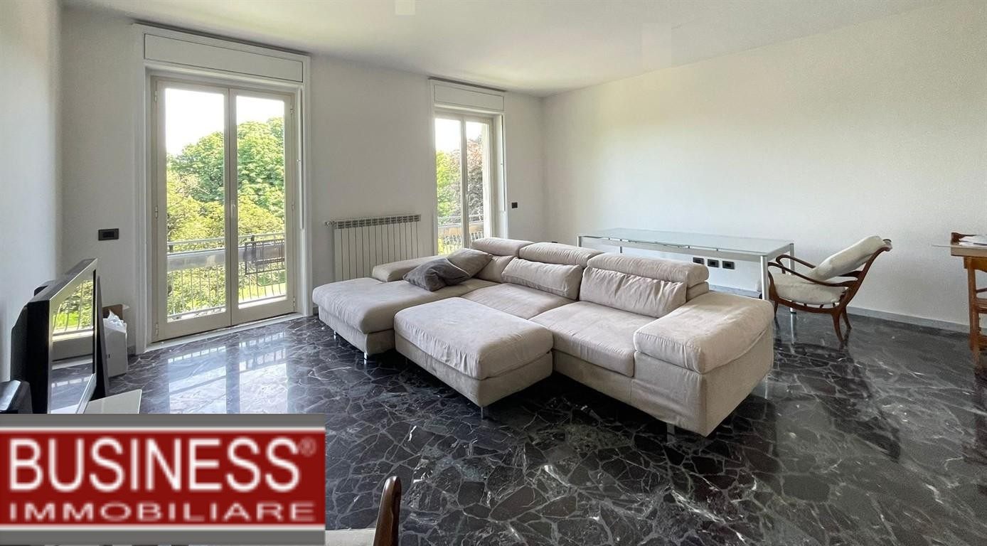 MILANO, MM SONDRIO - ELEGANTE QUADRILOCALE CON SALONE DOPPIO