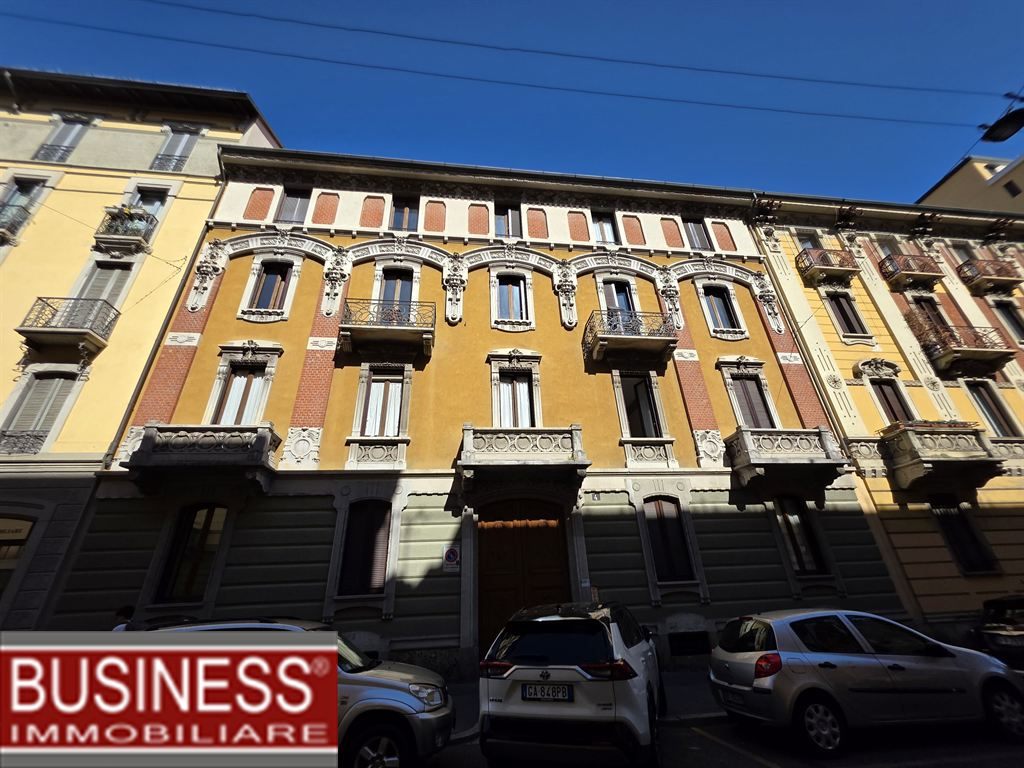 MILANO, MM TRICOLORE - TRILOCALE ARREDATO