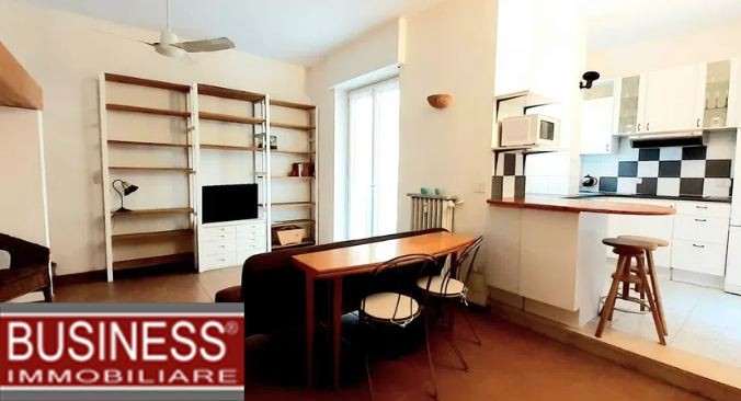 MILANO, SAN SIRO - AMPIO BILOCALE ARREDATO CON BALCONE