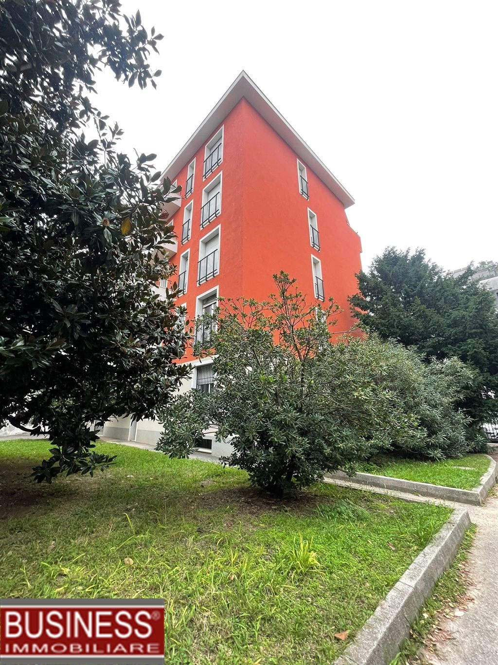 MILANO, PORTA ROMANA - APPARTAMENTO ARREDATO CON TRE CAMERE DA LETTO