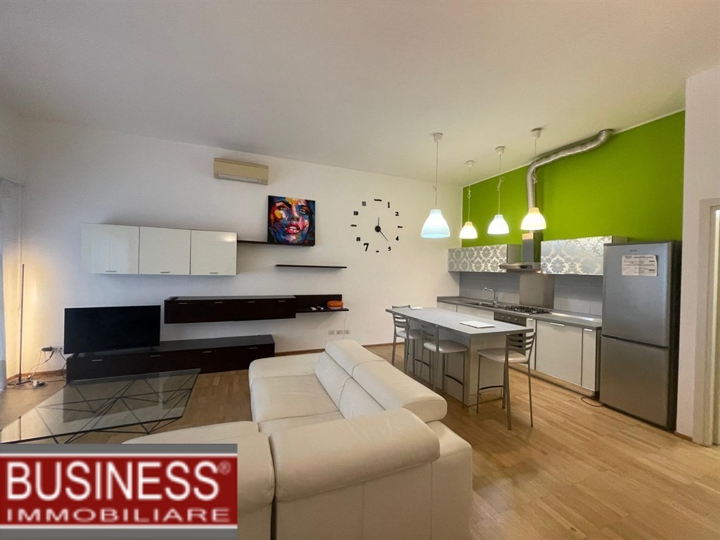 MILANO, CORSO LODI - AMPIO BILOCALE BEN ARREDATO