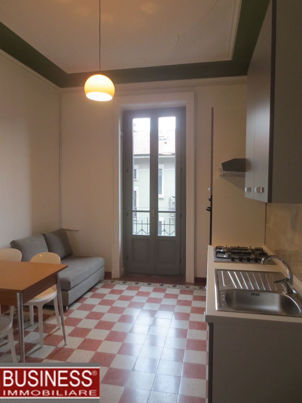 MILANO, MM LORETO/PIOLA - TRILOCALE ARREDATO CON BALCONI