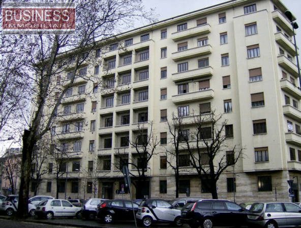 MILANO - P.ZZA REPUBBLICA - UFFICIO IN LOCAZIONE DI MQ 250
