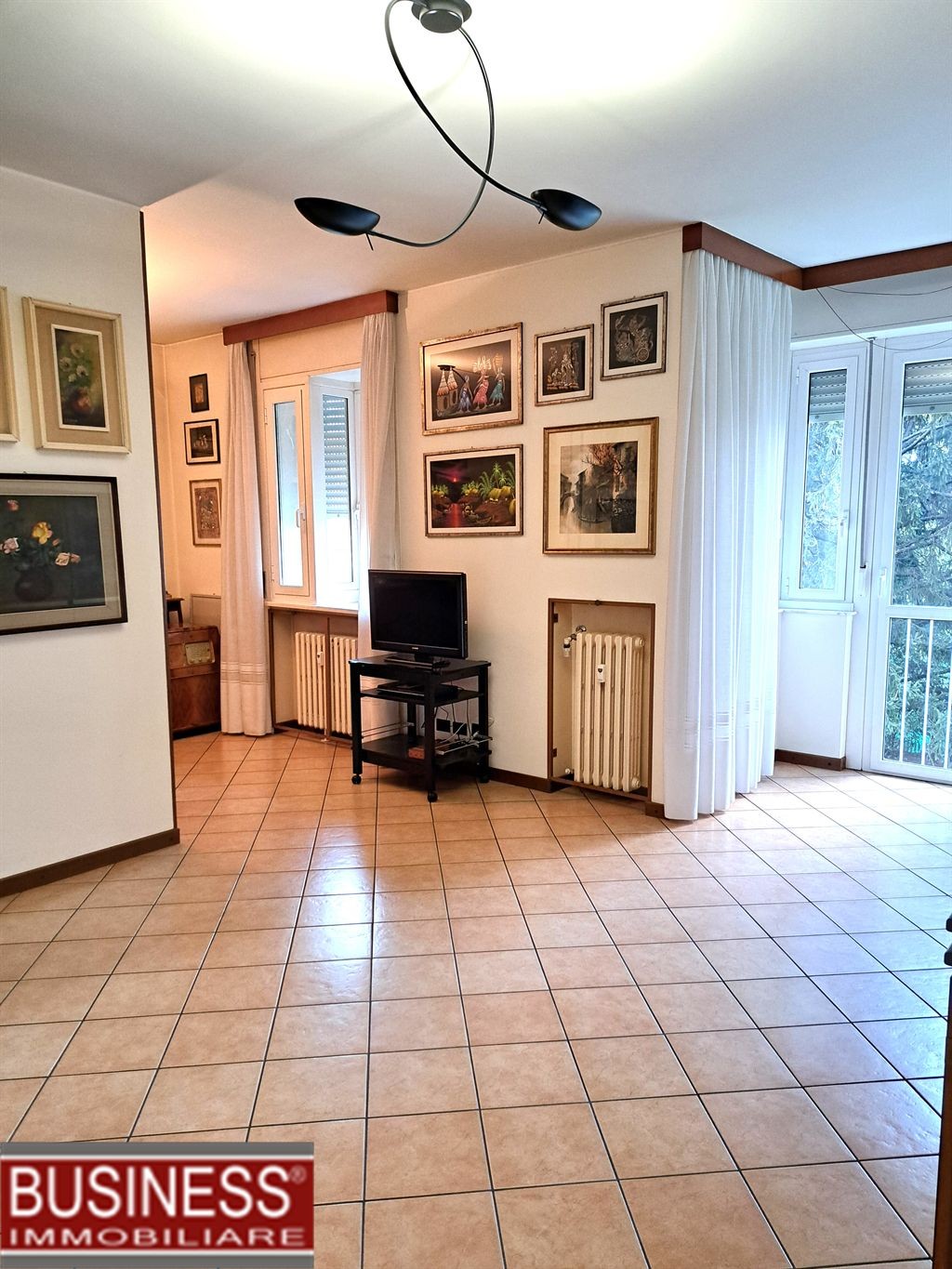 VIMODRONE - QUATTRO LOCALI CON BOX E CANTINA